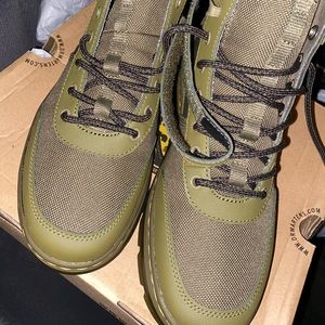 Dr. Martens Comb Tech